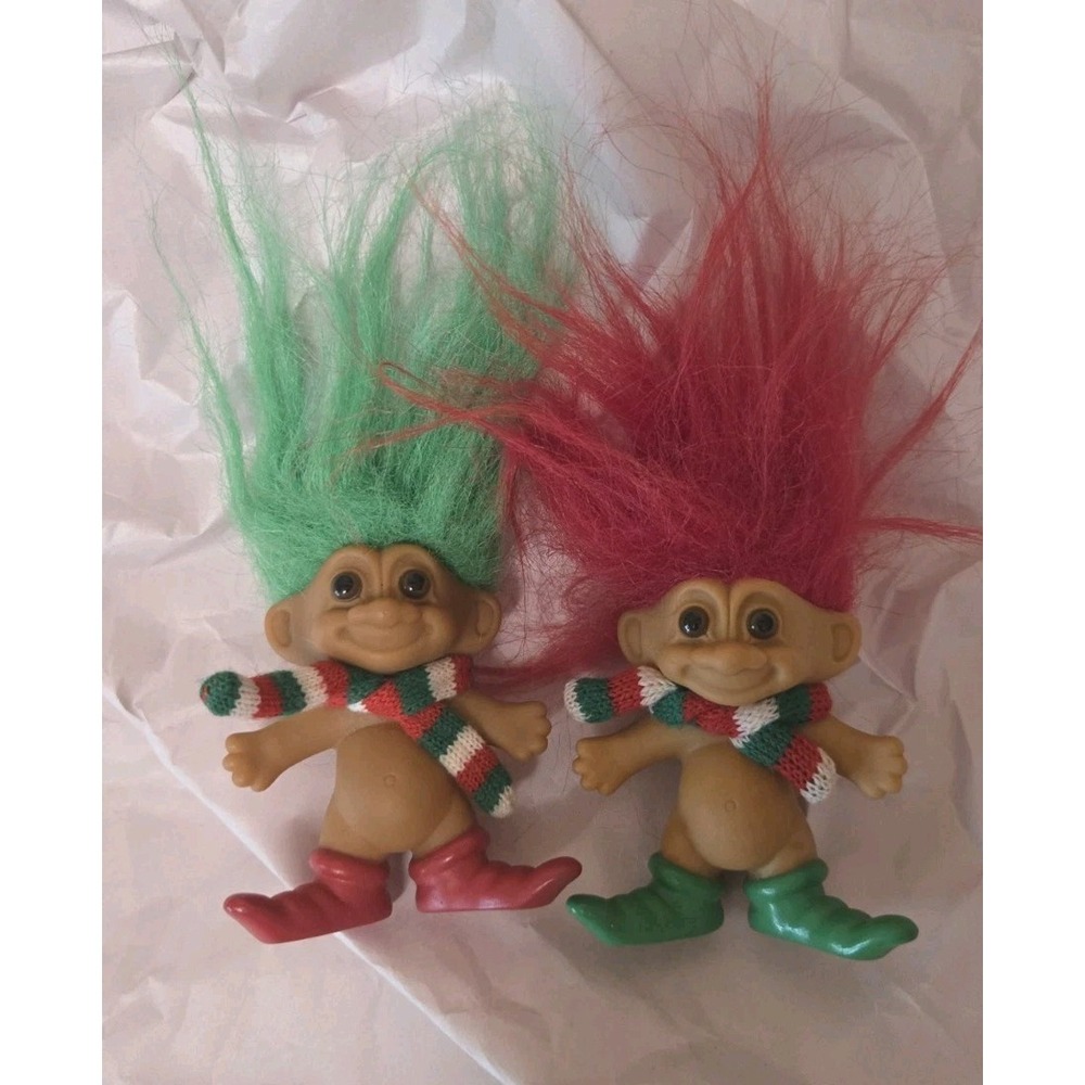 Vintage Pair Of Russ ChristmasTrolls 4" Red & Green Hair Boots Scarves 90s troll
